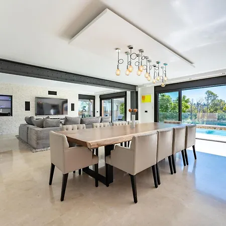 Exclusiva En Guadalmina Alta Villa Marbella